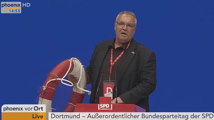 18.718 Erklärungen zum Dortmunder SPD-Parteitag übergeben